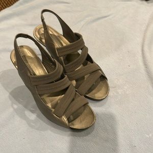 Donald J Pliner heels